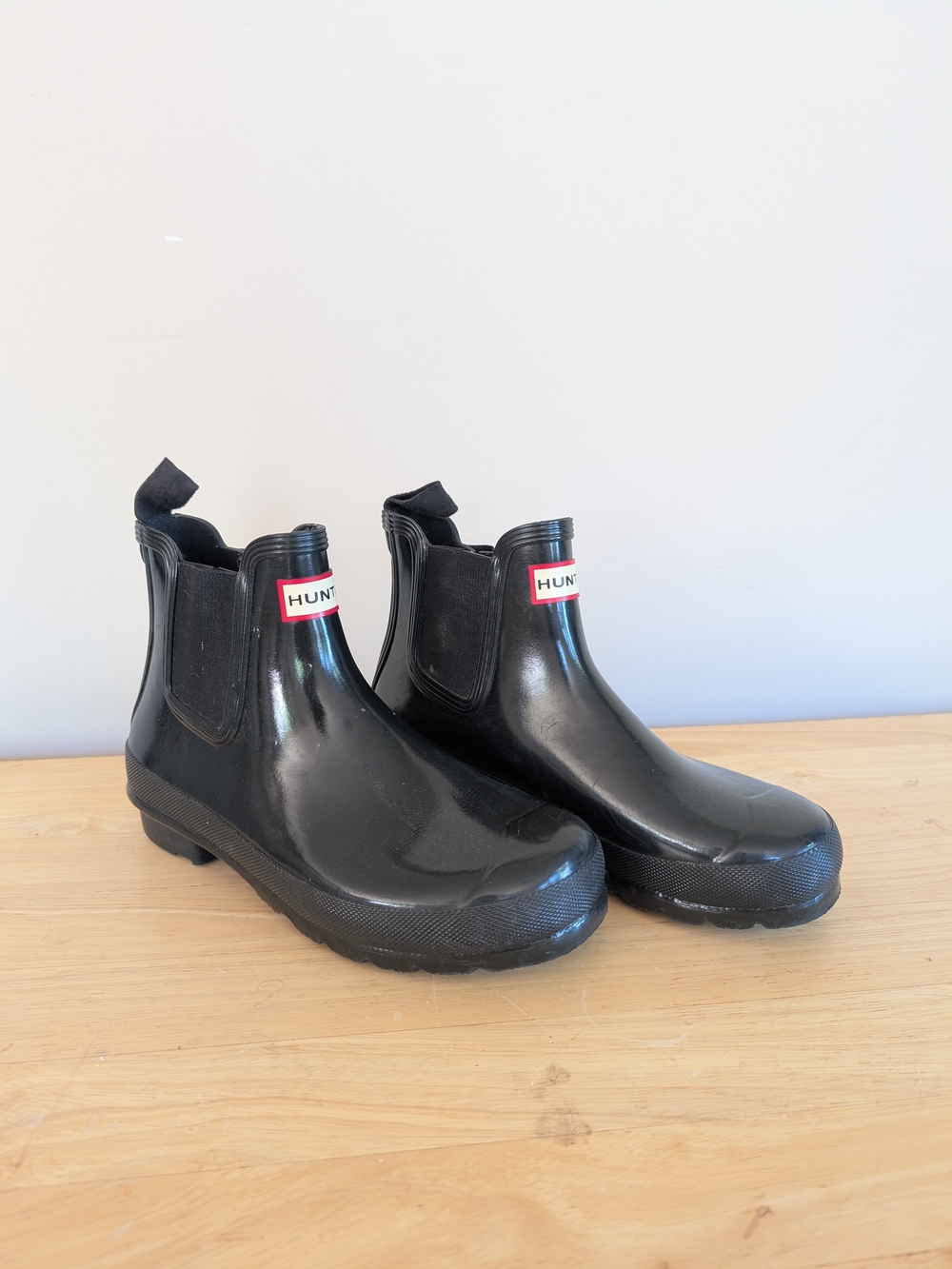 Hunter Original Gloss Chelsea Rain Boots Ankle Length Black